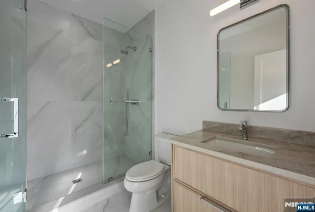 $4,200,000 | 48 Brook Road, Upper Saddle River, NJ 07458