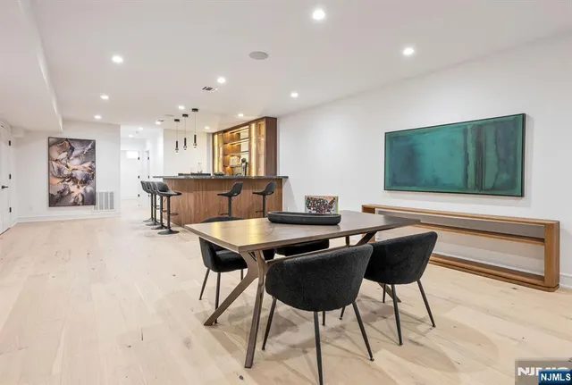 $4,200,000 | 48 Brook Road, Upper Saddle River, NJ 07458