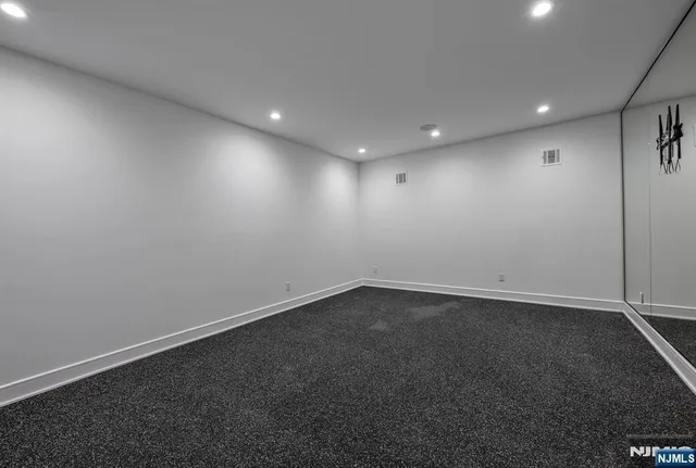 $4,200,000 | 48 Brook Road, Upper Saddle River, NJ 07458