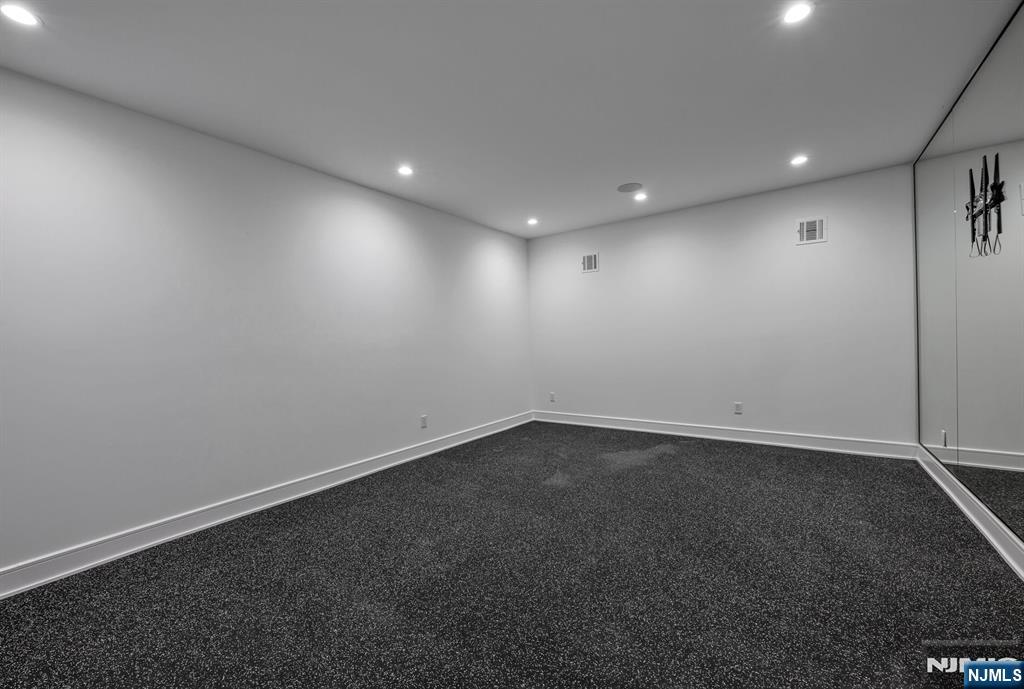 48 Brook Road Upper Saddle River, NJ 07458 - Photo 46 of 50