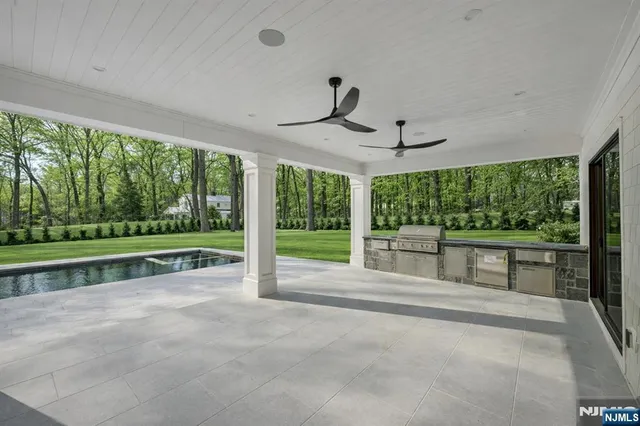 $4,200,000 | 48 Brook Road, Upper Saddle River, NJ 07458