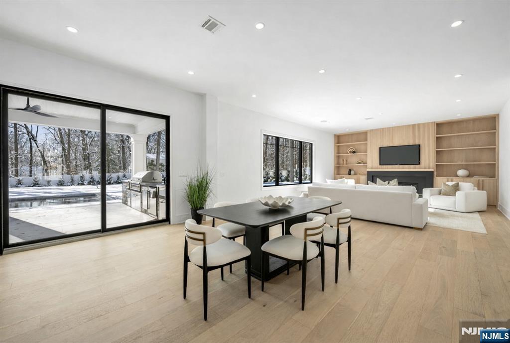 48 Brook Road Upper Saddle River, NJ 07458 - Photo 9 of 50