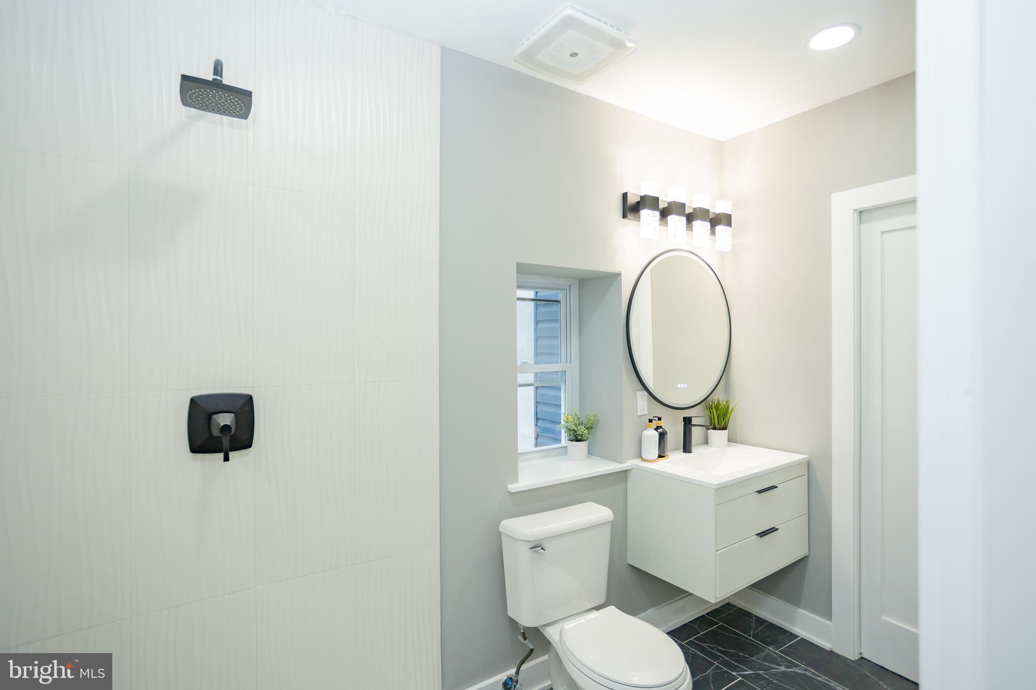 429 Tasker Street Philadelphia, PA 19148 - Photo 38 of 44 Bathroom