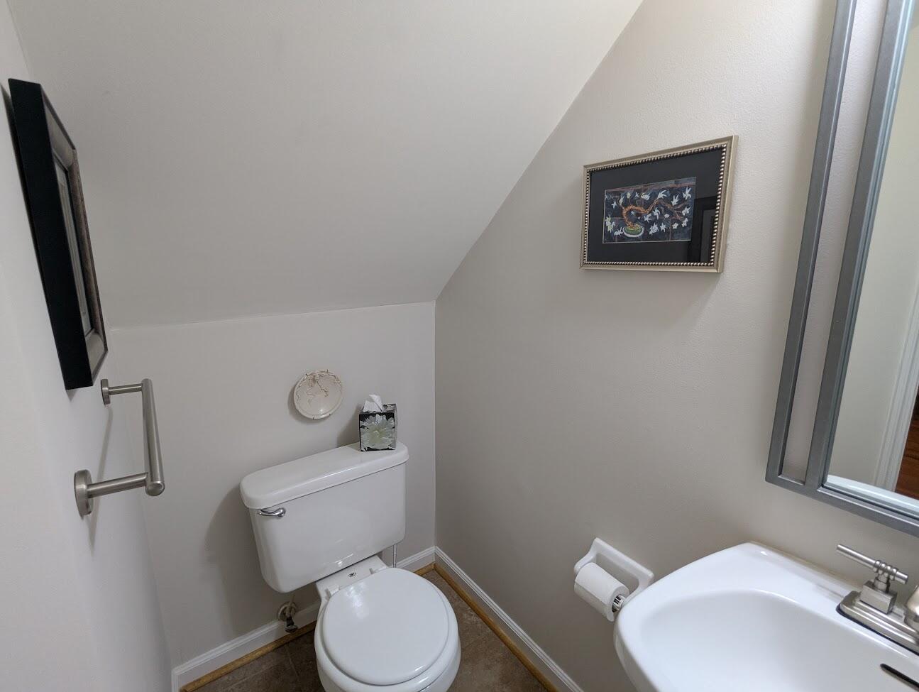 21 Hester Street, Unit 8 Charleston, SC 29403 - Photo 19 of 64 Powder room