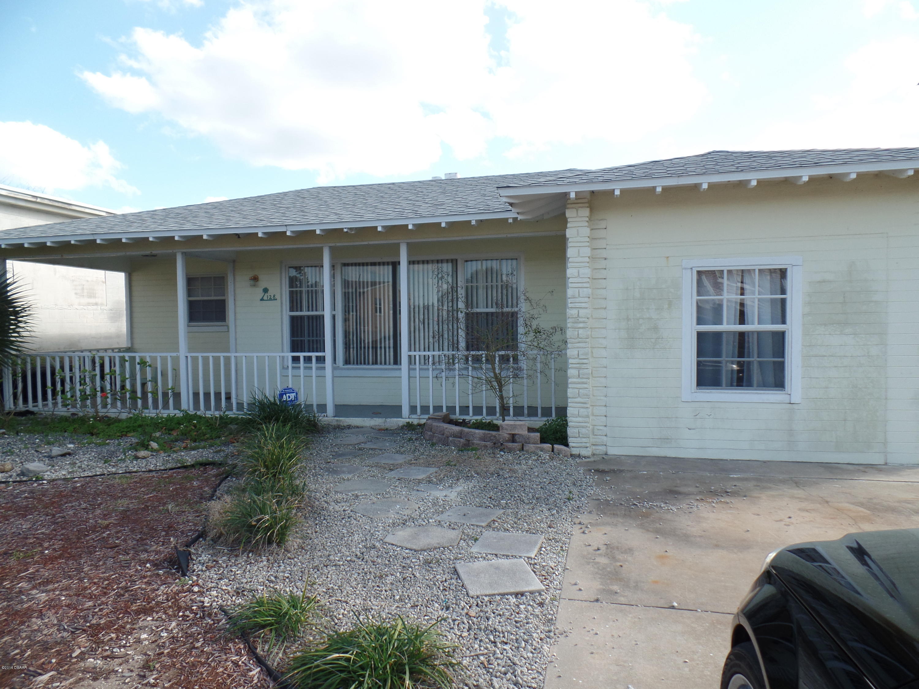 128 Harrison Road Daytona Beach, FL 32118 - Photo 1 of 13 SAM_0228