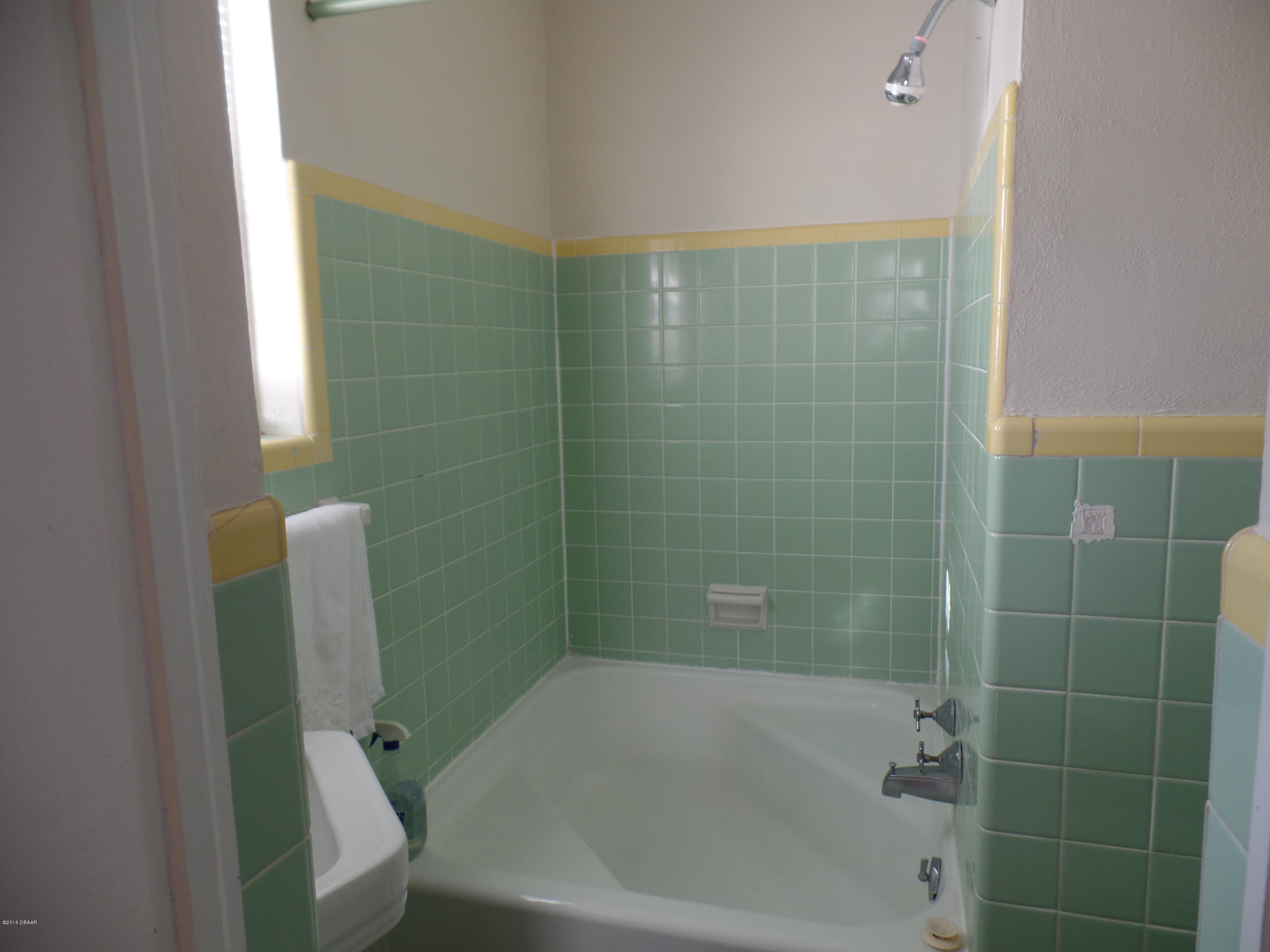128 Harrison Road Daytona Beach, FL 32118 - Photo 11 of 13 SAM_0241