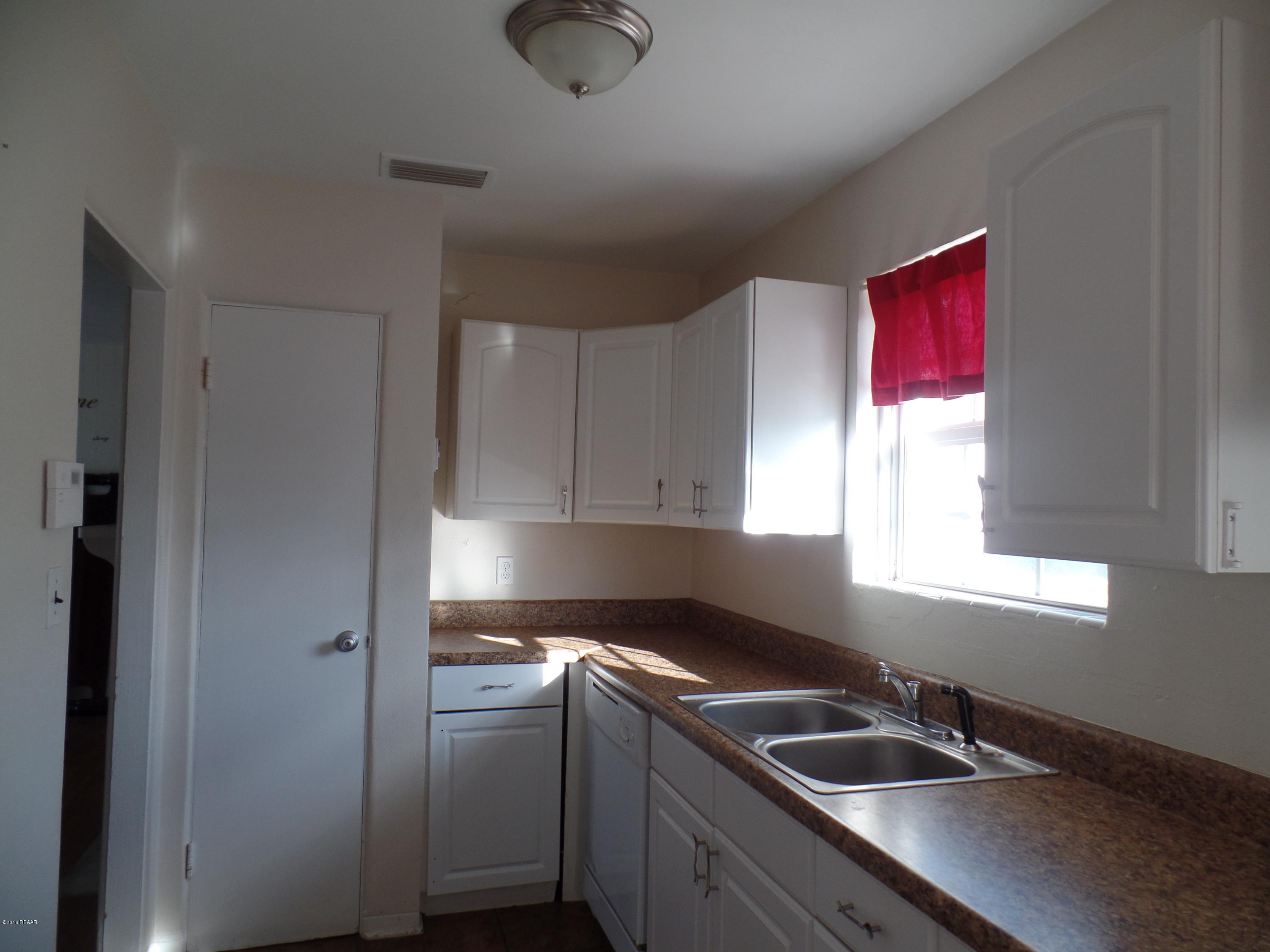128 Harrison Road Daytona Beach, FL 32118 - Photo 8 of 13 SAM_0237