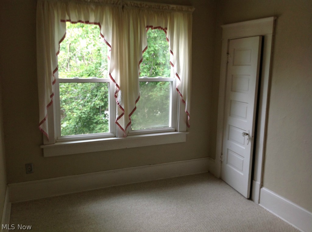 215 South Johnson Road Sebring, OH 44672 - Photo 9 of 25 Gallery Image 9
