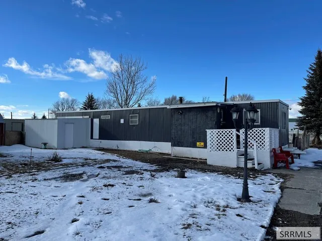 $90,000 | 2656 West 1770 North, Atomic City, ID 83215