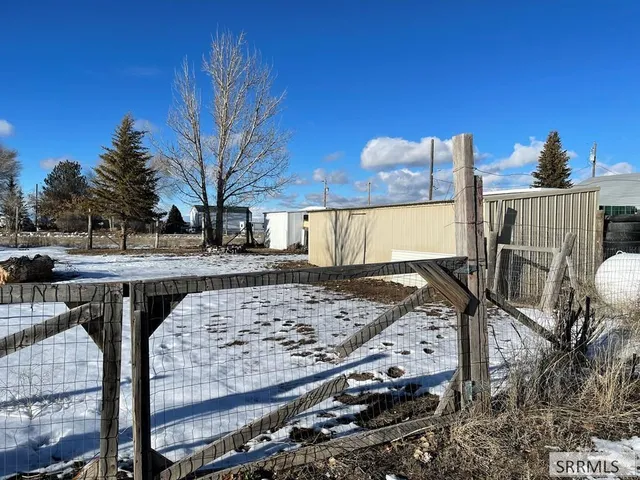 $90,000 | 2656 West 1770 North, Atomic City, ID 83215