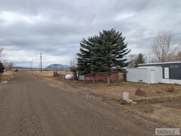 $90,000 | 2656 West 1770 North, Atomic City, ID 83215