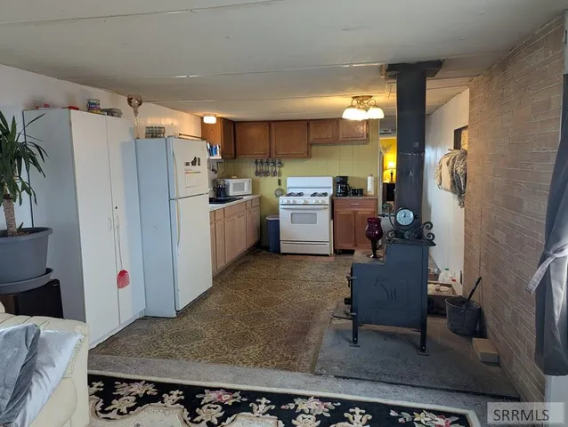 $90,000 | 2656 West 1770 North, Atomic City, ID 83215