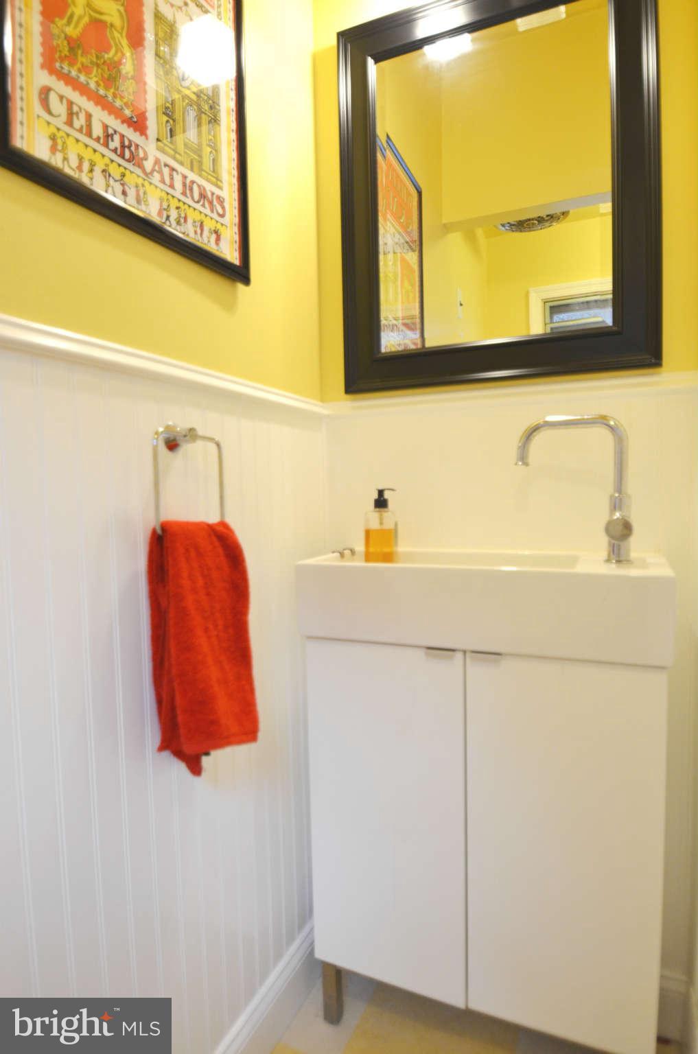4721 Keswick Road Baltimore, MD 21210 - Photo 14 of 30 Powder Room