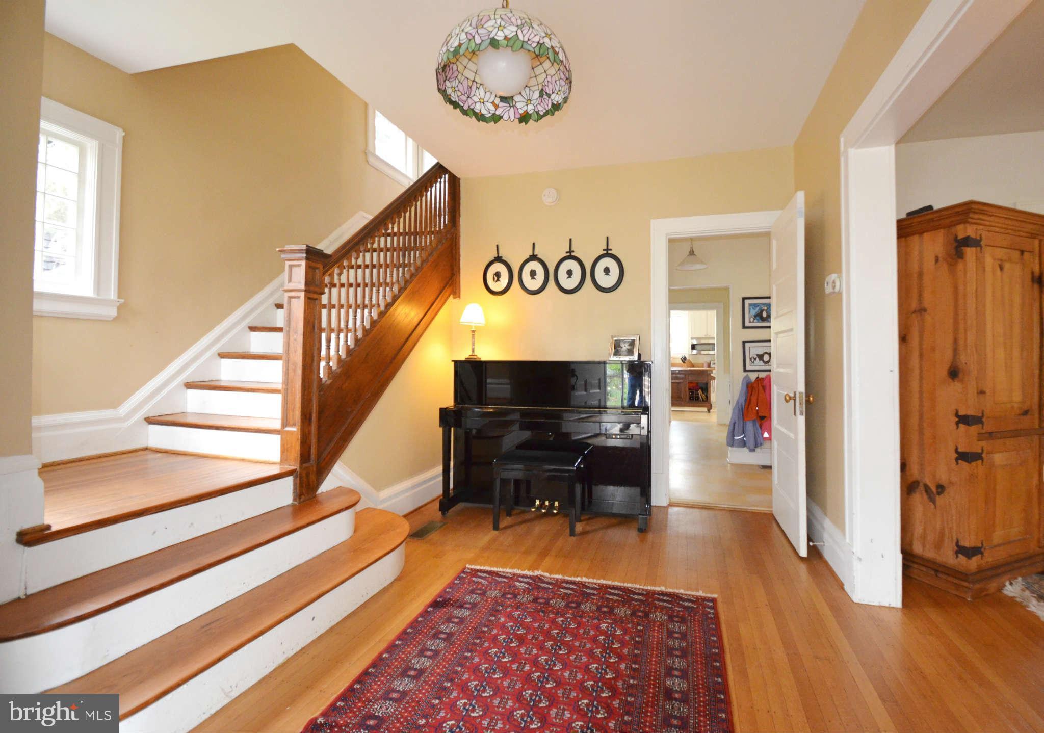 4721 Keswick Road Baltimore, MD 21210 - Photo 3 of 30 Foyer
