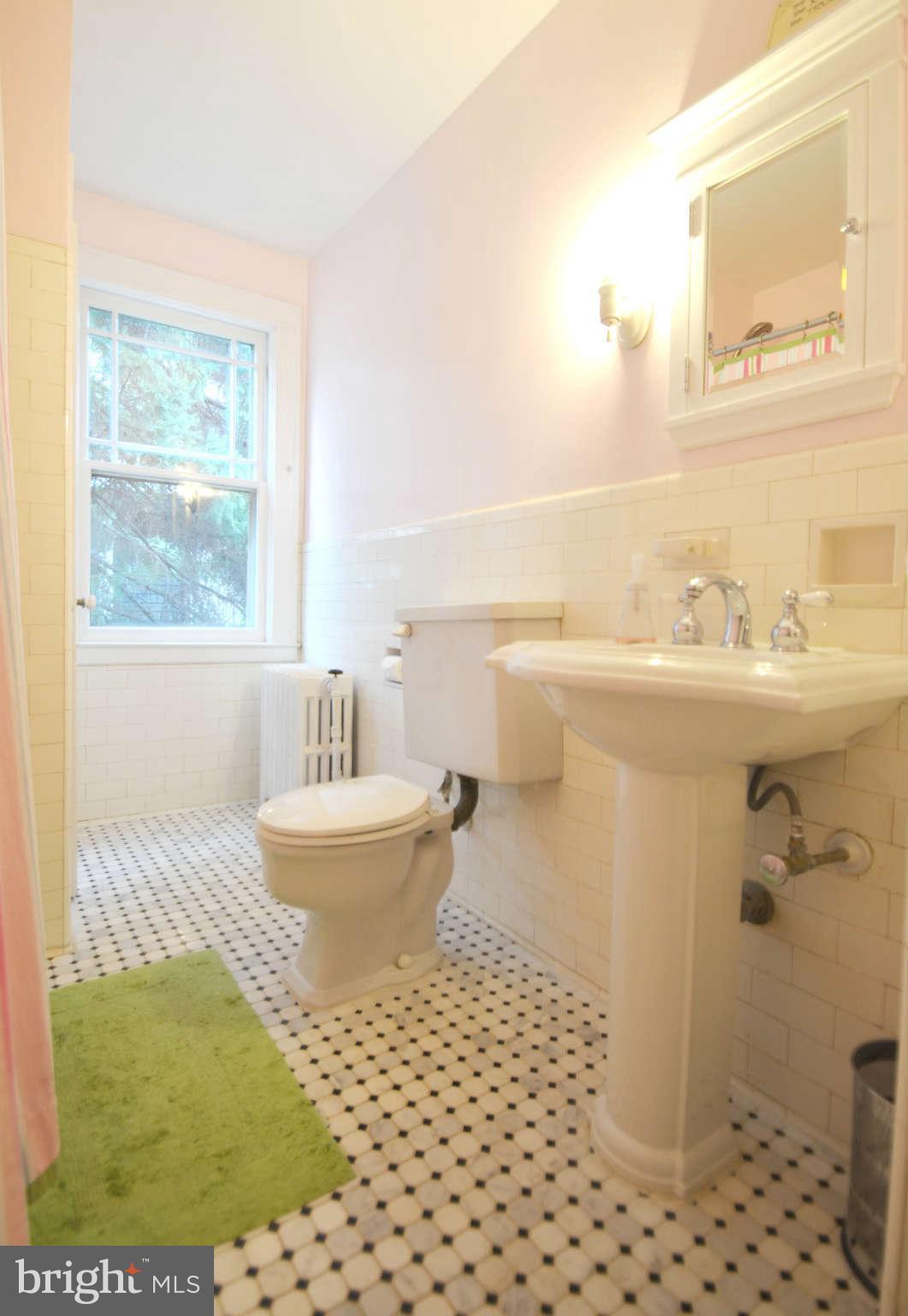4721 Keswick Road Baltimore, MD 21210 - Photo 22 of 30 2nd Floor Bath 2