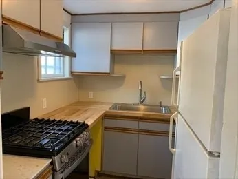 $3,950 | 5 Eliot Road, Needham, MA 02494