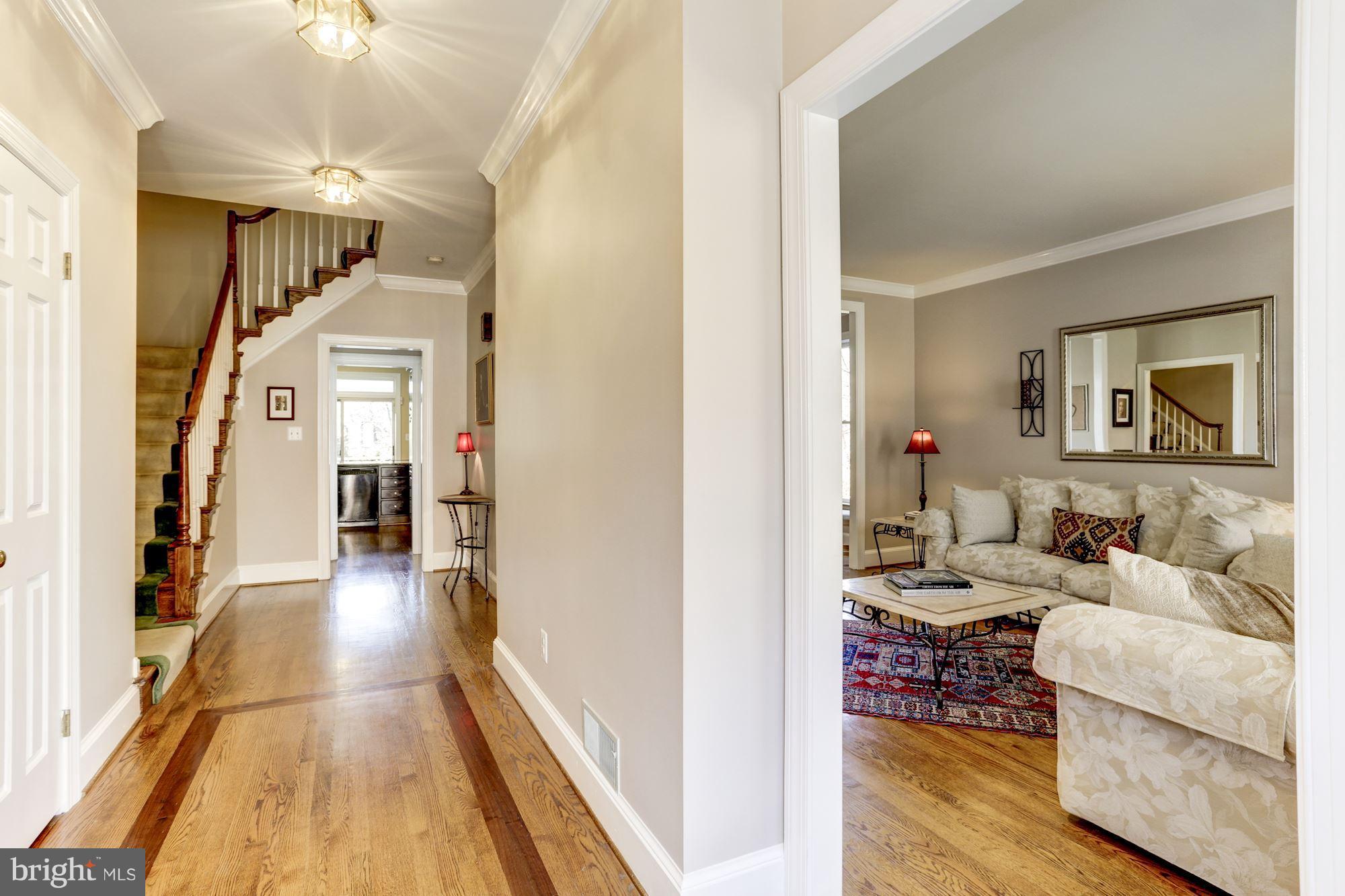 3908 North Glebe Road Arlington, VA 22207 - Photo 2 of 30 VIEW UPON ENTRY