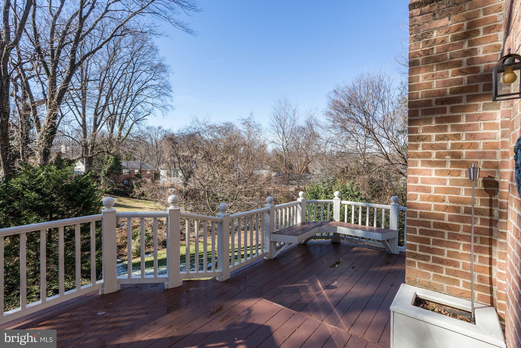3908 North Glebe Road Arlington, VA 22207 - Photo 27 of 30 REAR DECK