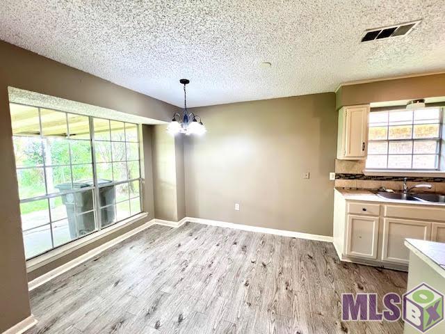 13932 Rampart Court Baton Rouge, LA 70810 - Photo 4 of 14 Dining