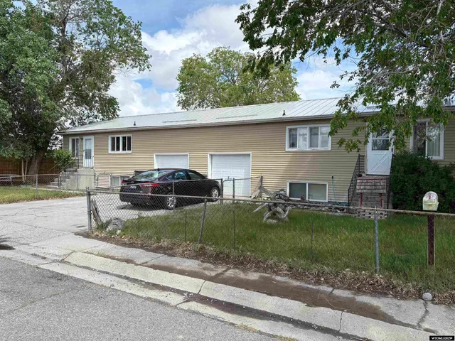 $280,000 | 808 East Adams Avenue, Riverton, WY 82501