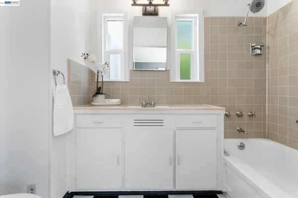 $1,299,000 | 2114 Marin Avenue, Berkeley, CA 94707
