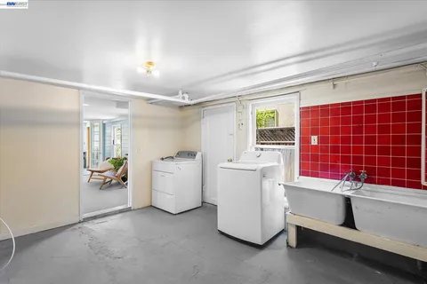 $1,299,000 | 2114 Marin Avenue, Berkeley, CA 94707