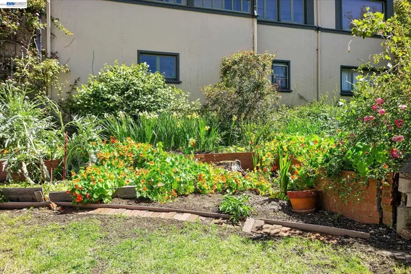 $1,299,000 | 2114 Marin Avenue, Berkeley, CA 94707