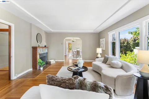 $1,299,000 | 2114 Marin Avenue, Berkeley, CA 94707