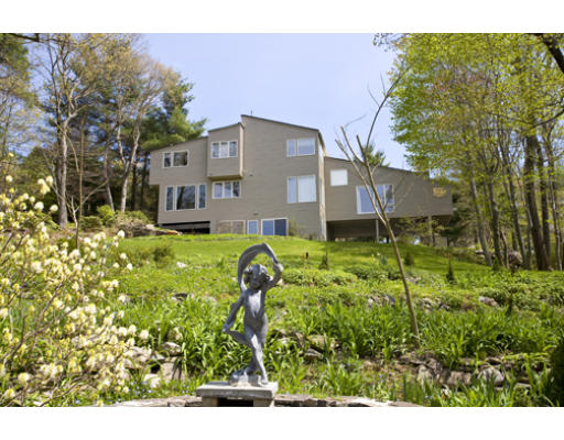 11 Black Oak Road Wayland, MA 01778 - Photo 1 of 9 Gallery Image 1