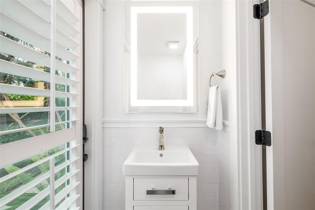 1705 Field Road Sarasota, FL 34231 - Photo 42 of 81 Gallery Image 42