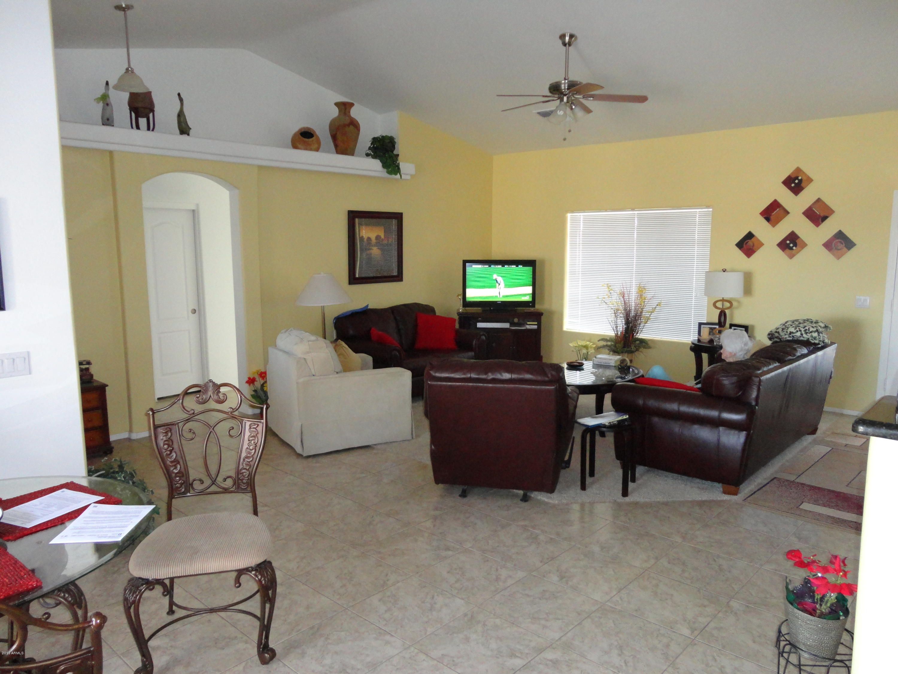 14802 South Capistrano Road Arizona City, AZ 85123 - Photo 4 of 10 Spacious Great oom