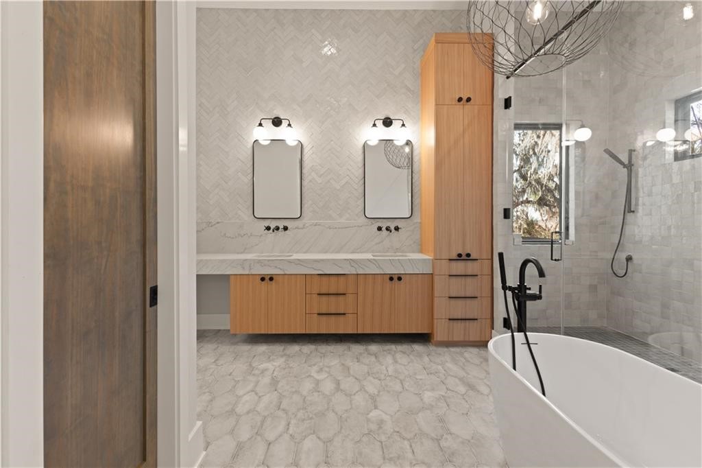 126 Point Lane St. Simons Island, GA 31522 - Photo 20 of 70