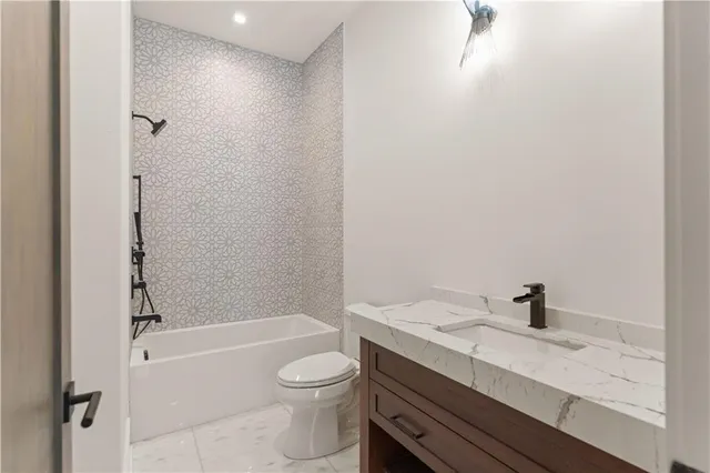 $6,250,000 | 126 Point Lane, St. Simons Island, GA 31522