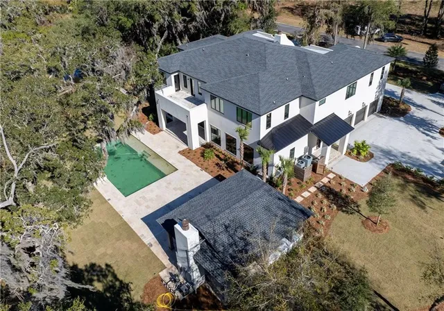$6,250,000 | 126 Point Lane, St. Simons Island, GA 31522