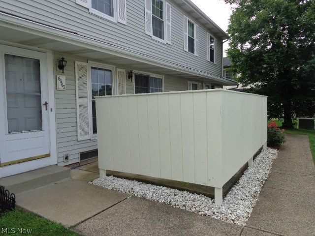 6565 Engle Road, Unit 40B Brook Park, OH 44142 - Photo 2 of 21 Privacy