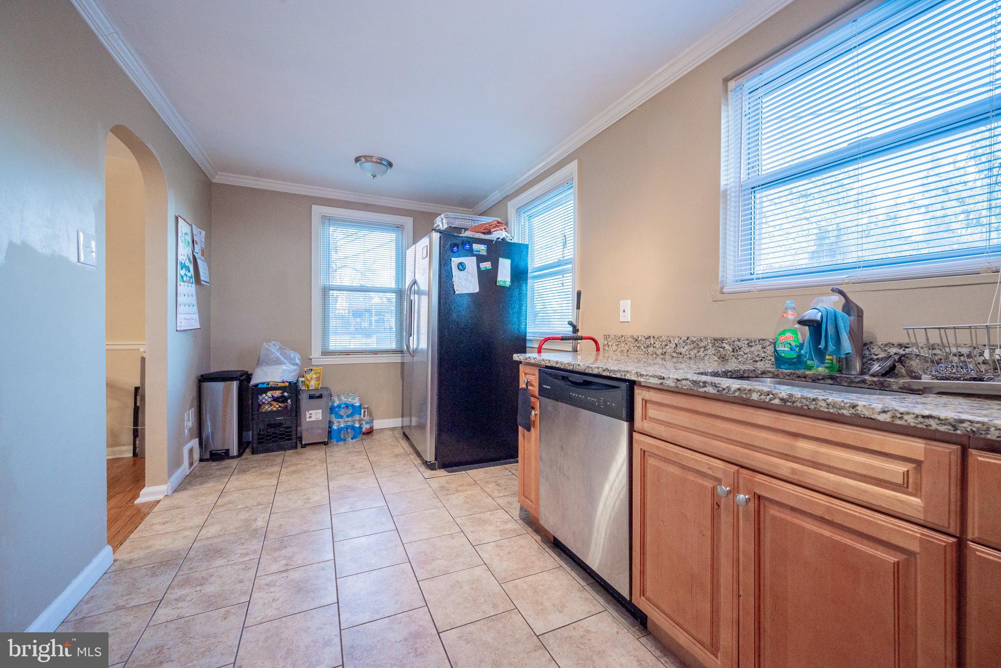309 Laurel Road Sharon Hill, PA 19079 - Photo 8 of 27 Gallery Image 8