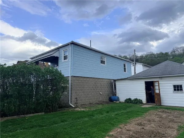 $129,900 | 1302 5th Avenue, Ford City, PA 16226