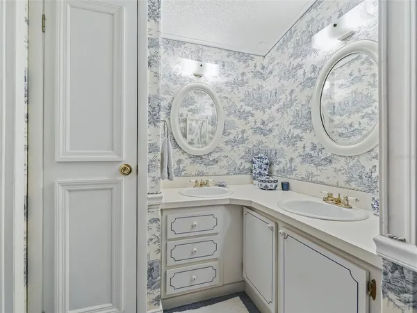 $2,250 | 1705 West Schwartz Boulevard, Lady Lake, FL 32159