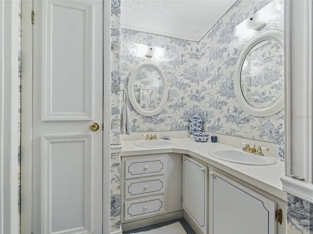 $2,250 | 1705 West Schwartz Boulevard, Lady Lake, FL 32159