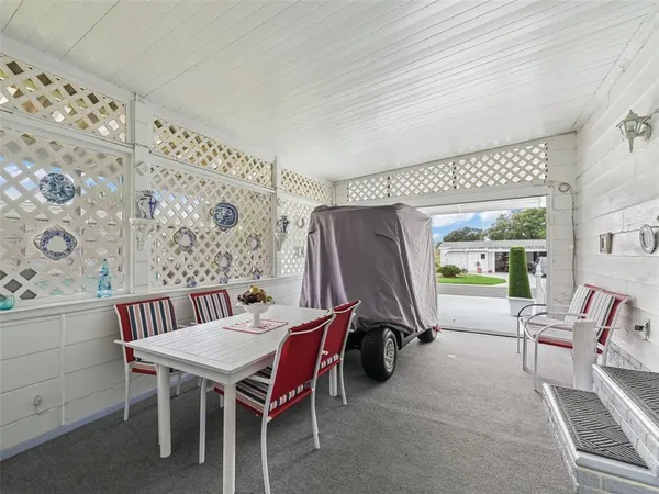 $2,250 | 1705 West Schwartz Boulevard, Lady Lake, FL 32159