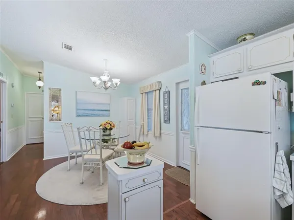 $2,250 | 1705 West Schwartz Boulevard, Lady Lake, FL 32159