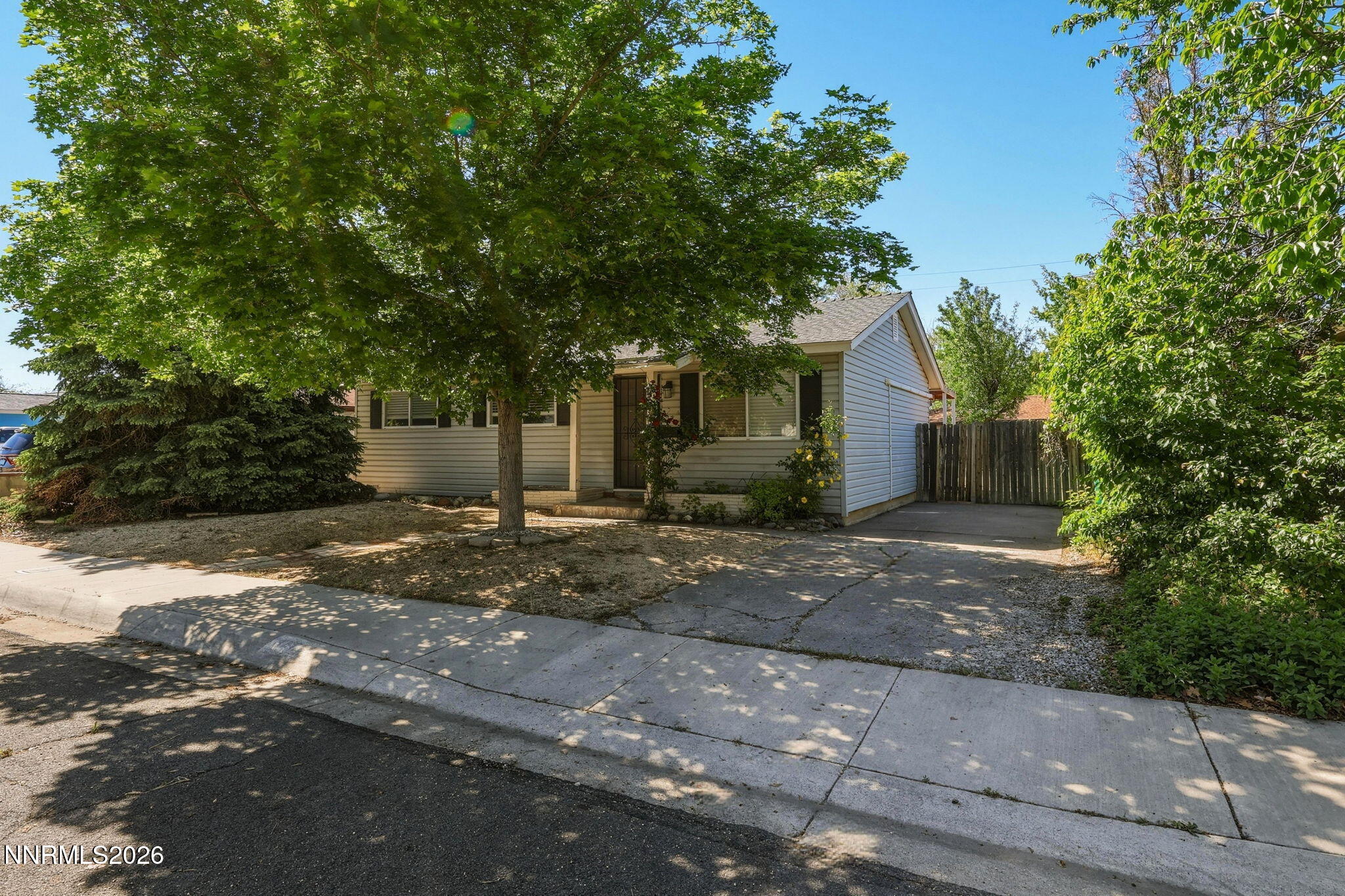 3408 Rauscher Drive Reno, NV 89503 - Photo 3 of 22 4-web-or-mls-IMG_9522_autoremove_3182730