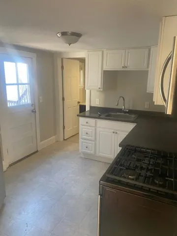 $1,800 | 66 Cabot Street, Unit 2L, Beverly, MA 01915