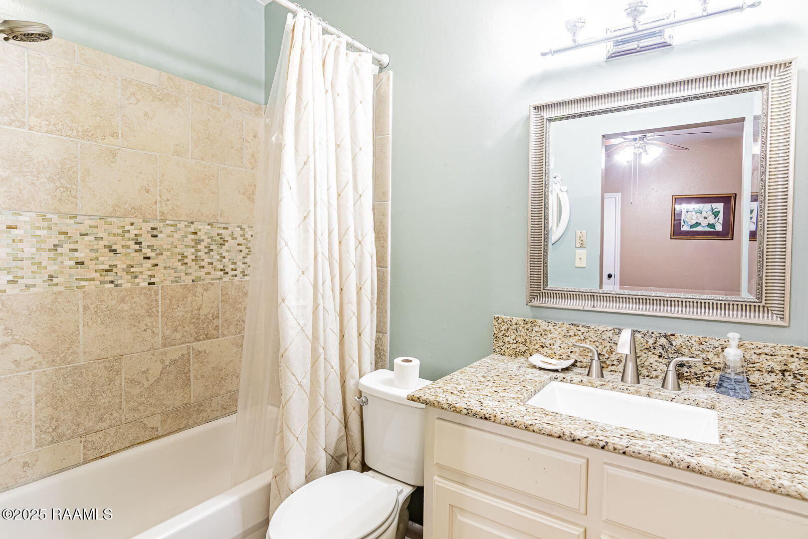 133 Castle Row, Unit A Lafayette, LA 70506 - Photo 14 of 24 10-web-or-mls-4Y6A9213-HDR