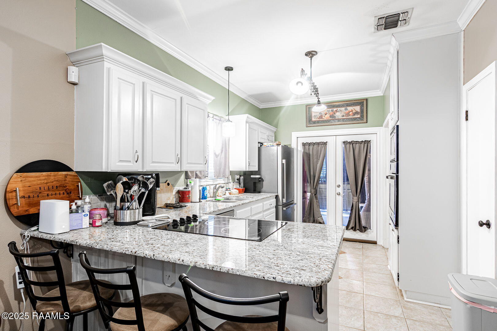 133 Castle Row, Unit A Lafayette, LA 70506 - Photo 7 of 24 17-web-or-mls-4Y6A9195-HDR