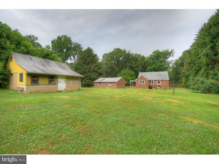 1212 Hedding Jacksonville Road Columbus, NJ 08022 - Photo 2 of 15