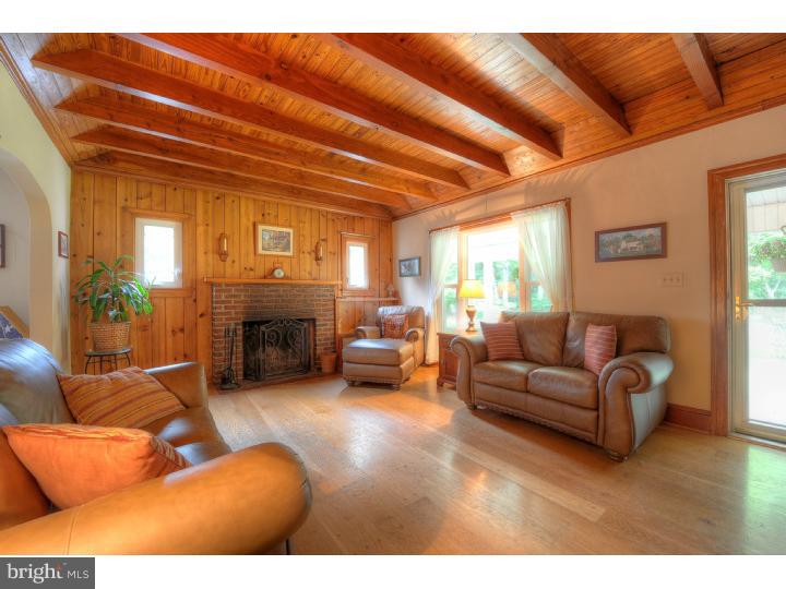 1212 Hedding Jacksonville Road Columbus, NJ 08022 - Photo 4 of 15