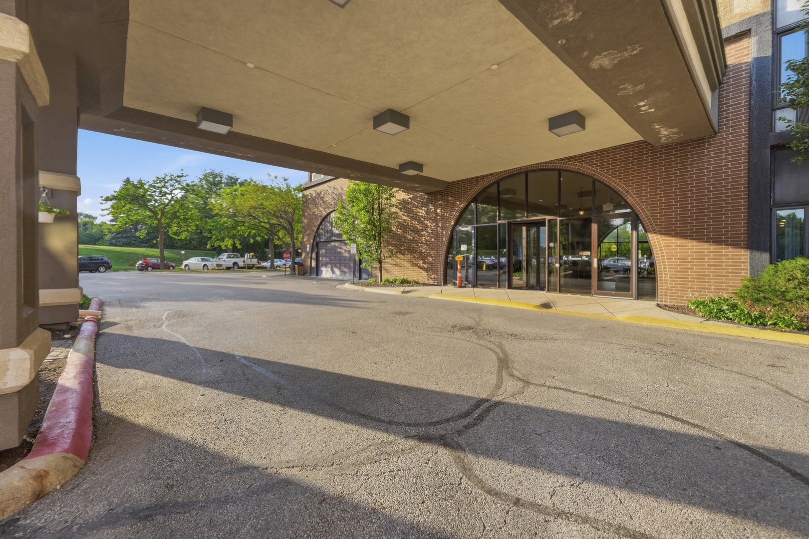 1 Renaissance Place, Unit 816 Palatine, IL 60067 - Photo 3 of 41 Gallery Image 3