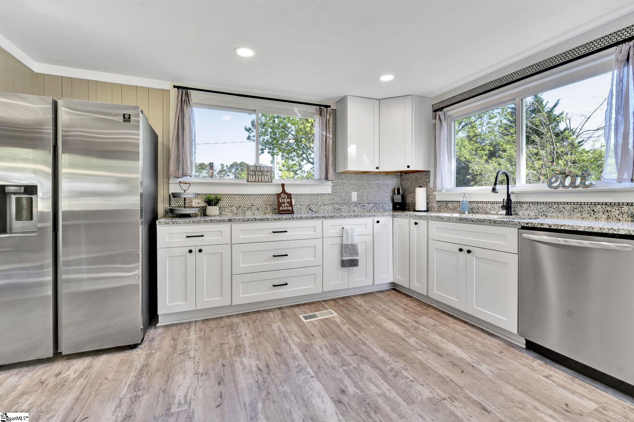 6370 New Cut Road Inman, SC 29349 - Photo 8 of 36