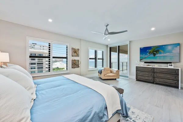 $5,650,000 | 176 South Collier Boulevard, Unit PHA, Marco Island, FL 34145